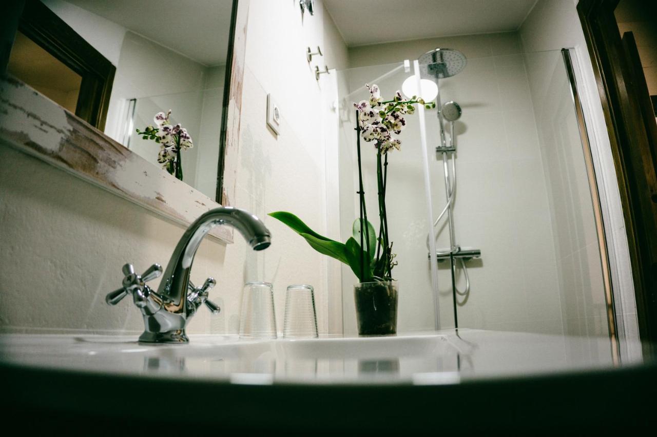El Aprisco, Con Piscina Climatizada En Hueva-Guadalajaraヴィラ エクステリア 写真